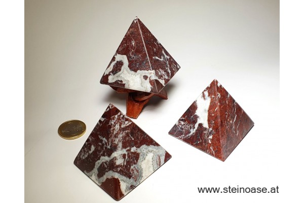 Pyramide Marmor rot 5cm